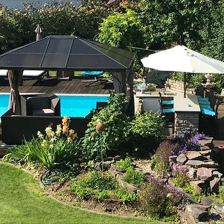 度假居 Saras Weinchalet *