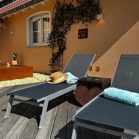 Saras Weinchalet Guntersblum