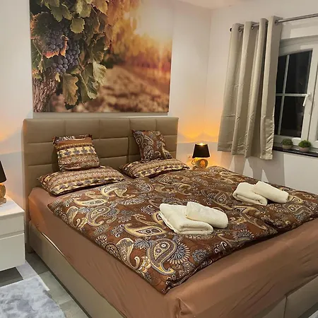 Saras Weinchalet Guntersblum