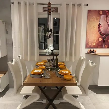 Saras Weinchalet Guntersblum