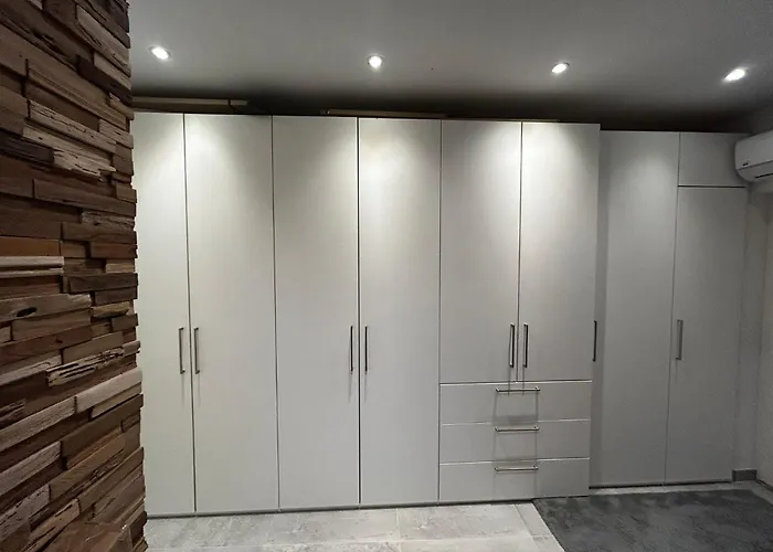 Saras Weinchalet Casa de Férias *